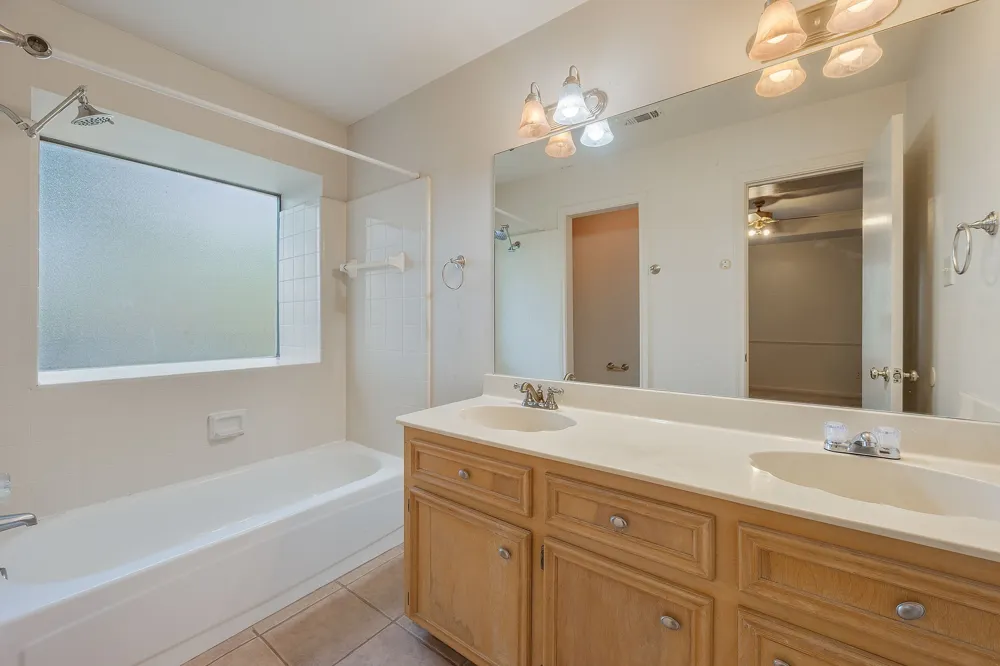 2007 Sandalwood Lane Bryan, TX 77807