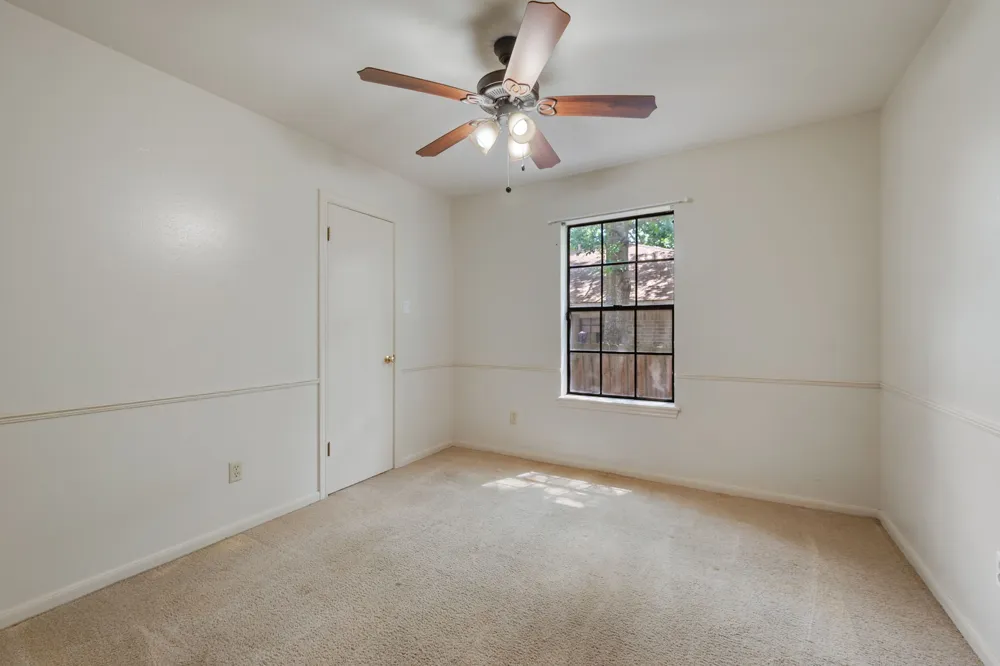2007 Sandalwood Lane Bryan, TX 77807