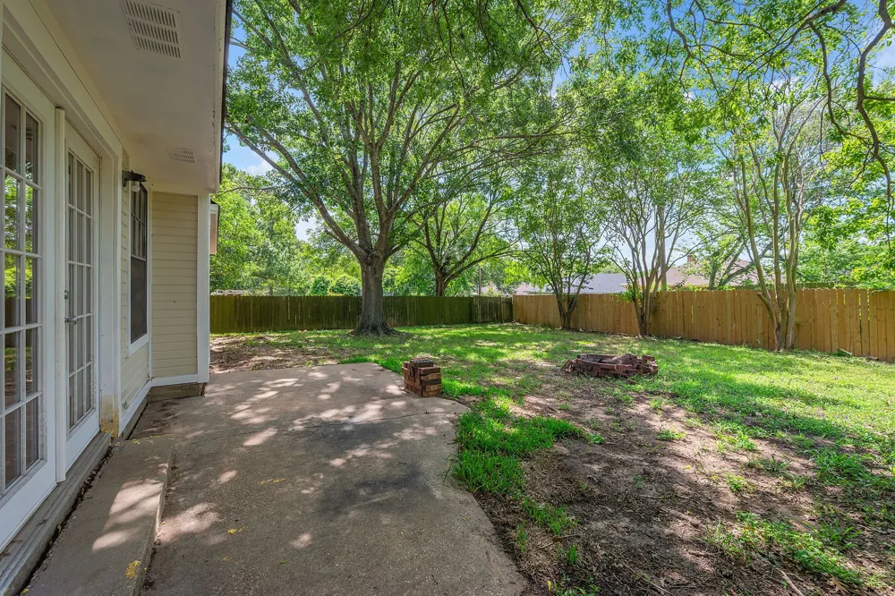 2007 Sandalwood Lane Bryan, TX 77807