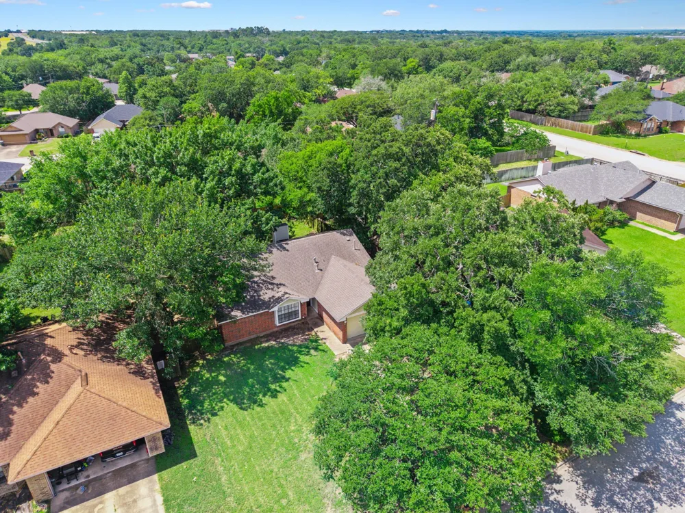2007 Sandalwood Lane Bryan, TX 77807