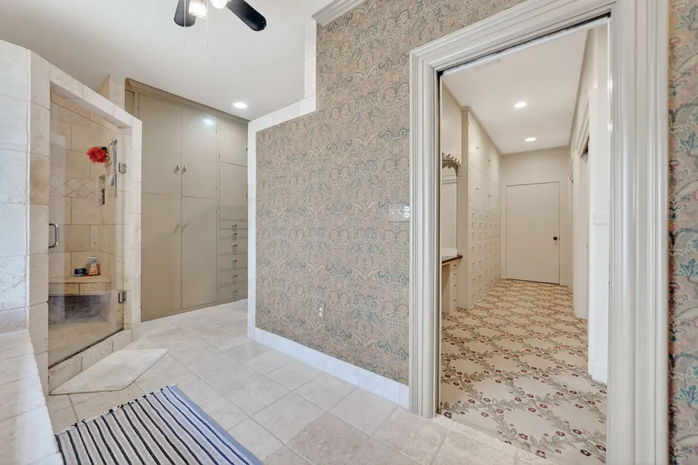 1901 Rose Point Athens, TX 75752
