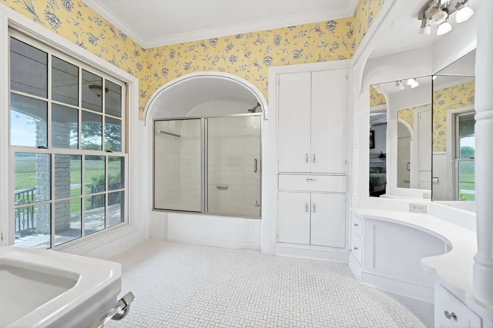 1901 Rose Point Athens, TX 75752