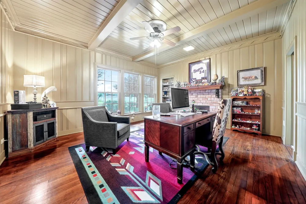1901 Rose Point Athens, TX 75752