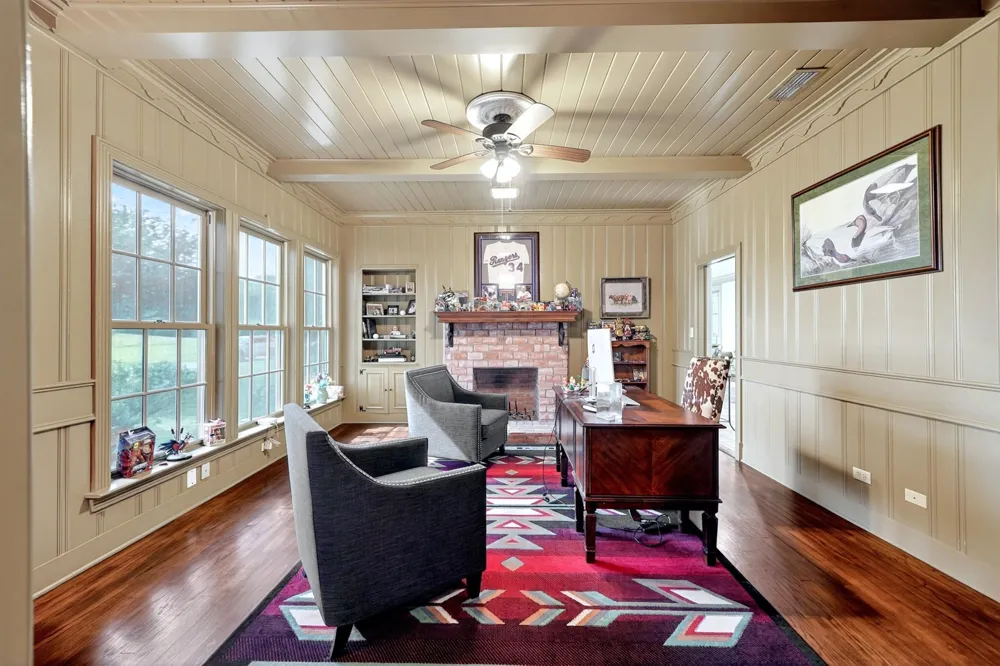 1901 Rose Point Athens, TX 75752