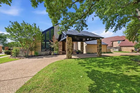 301 Chapelwood Drive