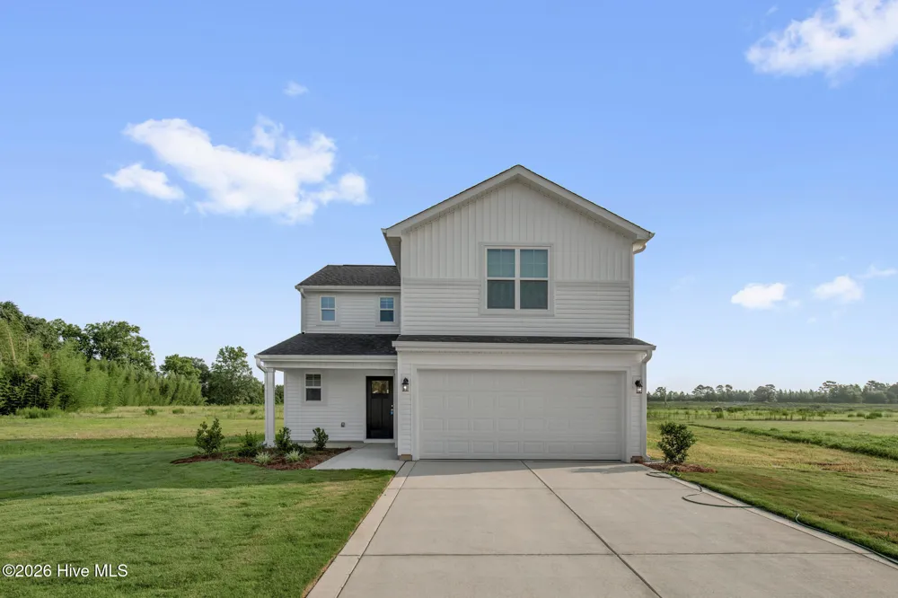 94 Coachman Lane Autryville, NC 28318