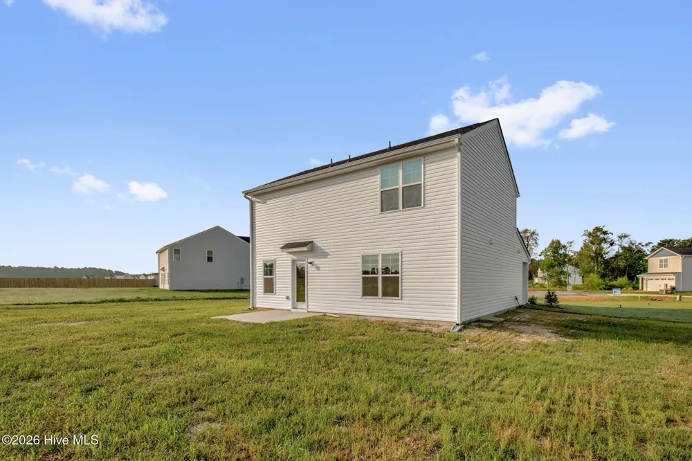 94 Coachman Lane Autryville, NC 28318