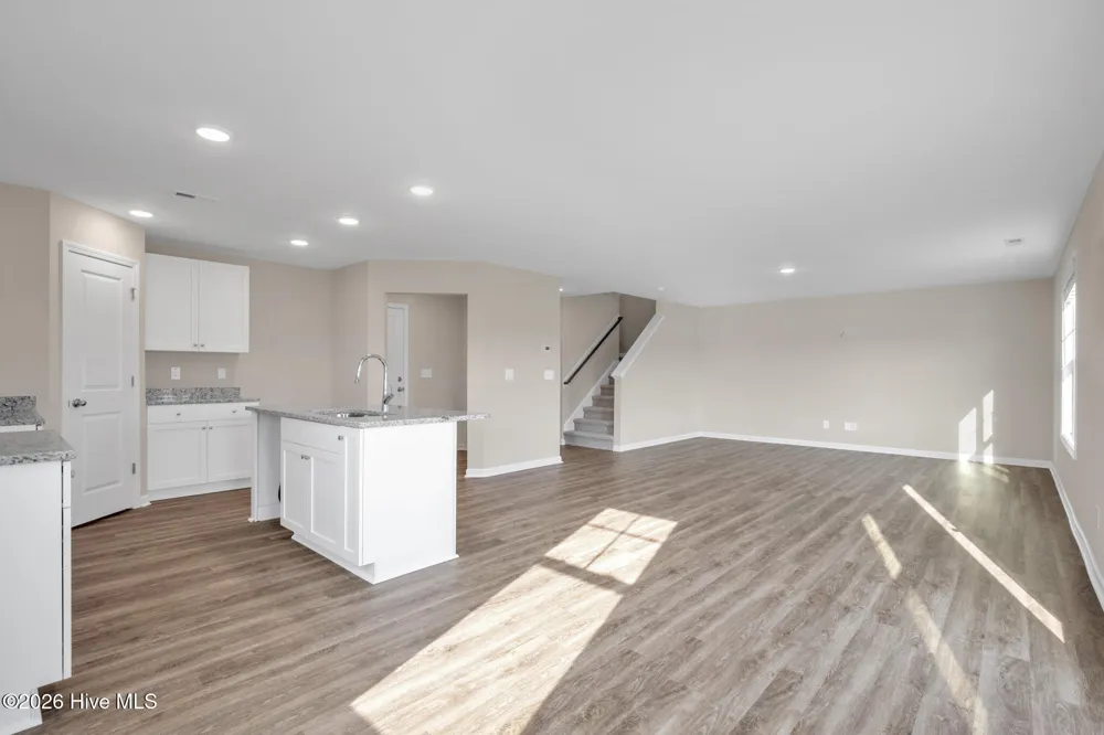 94 Coachman Lane Autryville, NC 28318