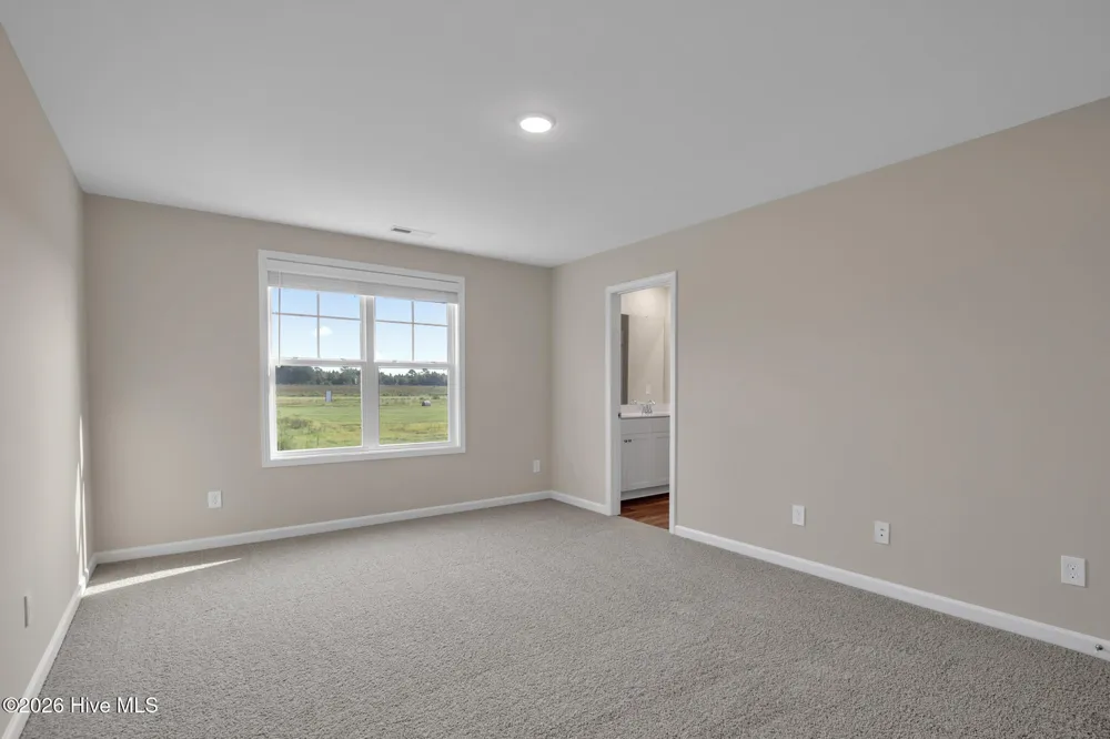 94 Coachman Lane Autryville, NC 28318