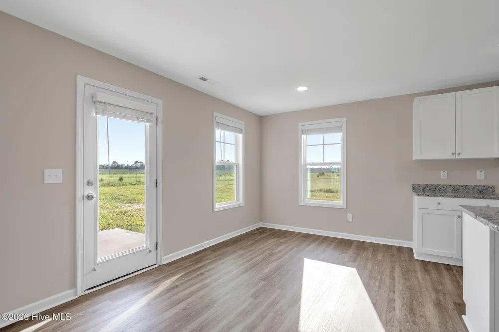 94 Coachman Lane Autryville, NC 28318