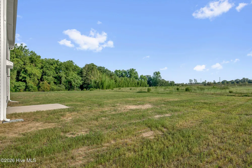 94 Coachman Lane Autryville, NC 28318
