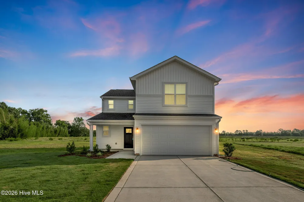 94 Coachman Lane Autryville, NC 28318