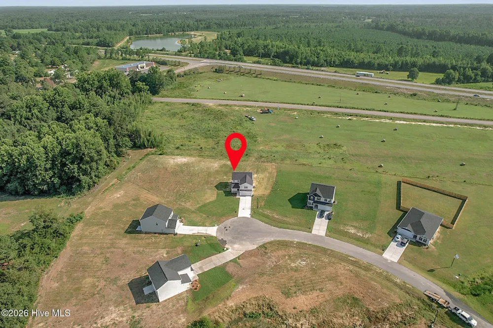 94 Coachman Lane Autryville, NC 28318