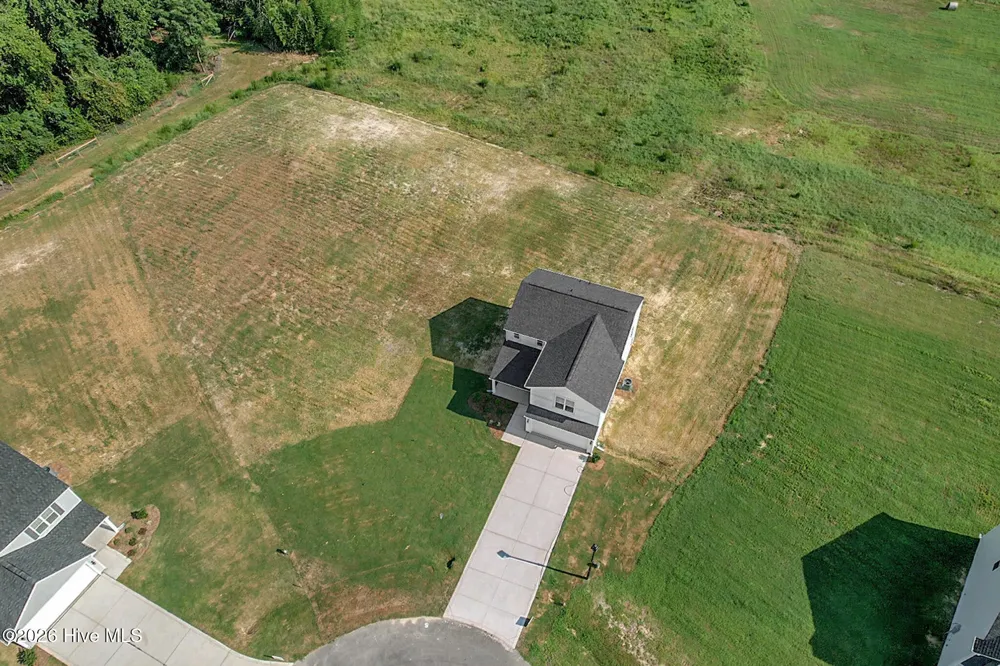 94 Coachman Lane Autryville, NC 28318