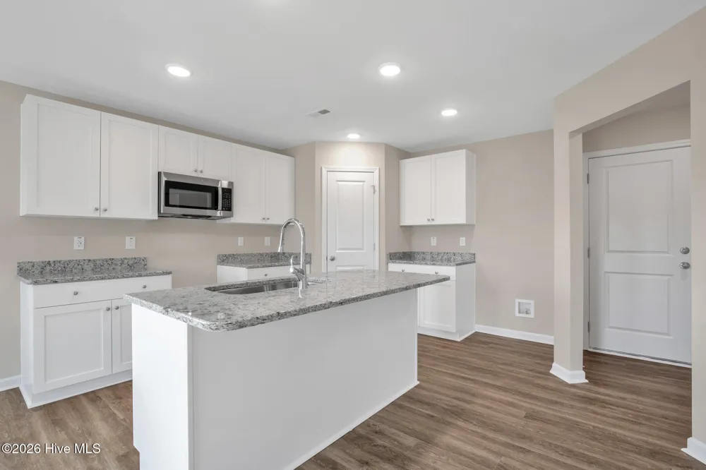 94 Coachman Lane Autryville, NC 28318