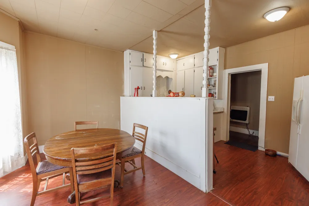 2202 Chester Street Sweetwater, TX 79556