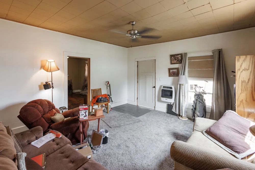2202 Chester Street Sweetwater, TX 79556