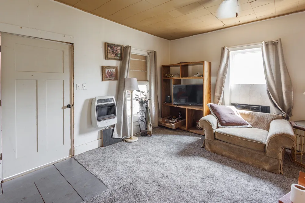 2202 Chester Street Sweetwater, TX 79556