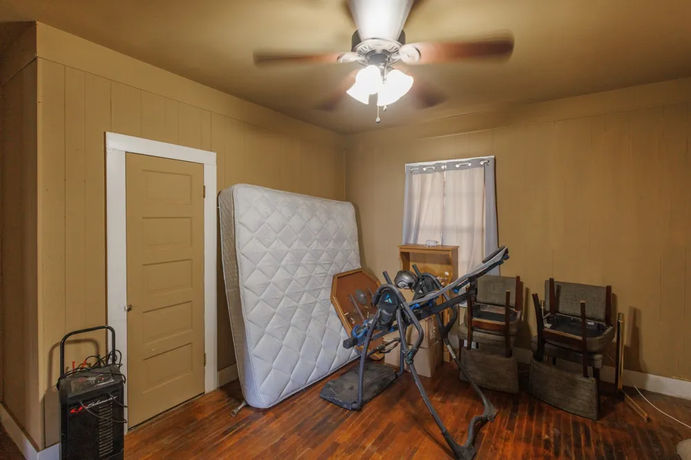 2202 Chester Street Sweetwater, TX 79556