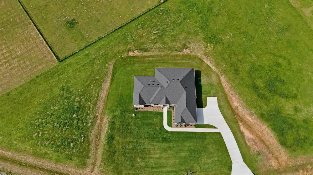 1099 Paradise Parkway Poolville, TX 76487