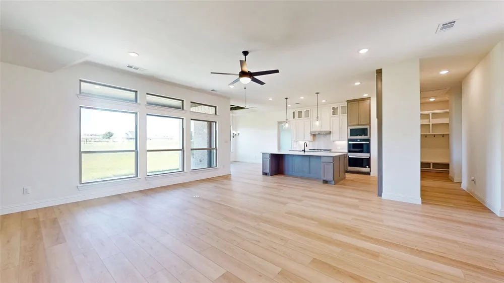 1099 Paradise Parkway Poolville, TX 76487