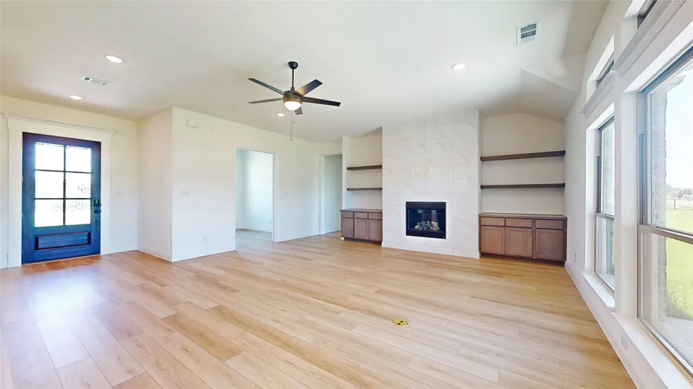 1099 Paradise Parkway Poolville, TX 76487