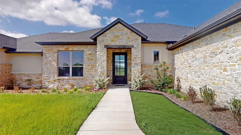 1099 Paradise Parkway Poolville, TX 76487