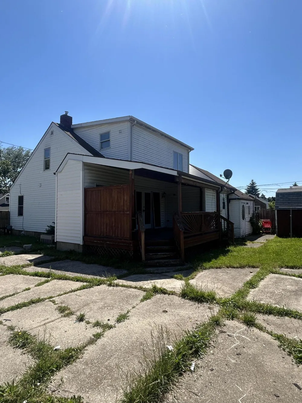 8105 Toepfer Warren, MI 48089