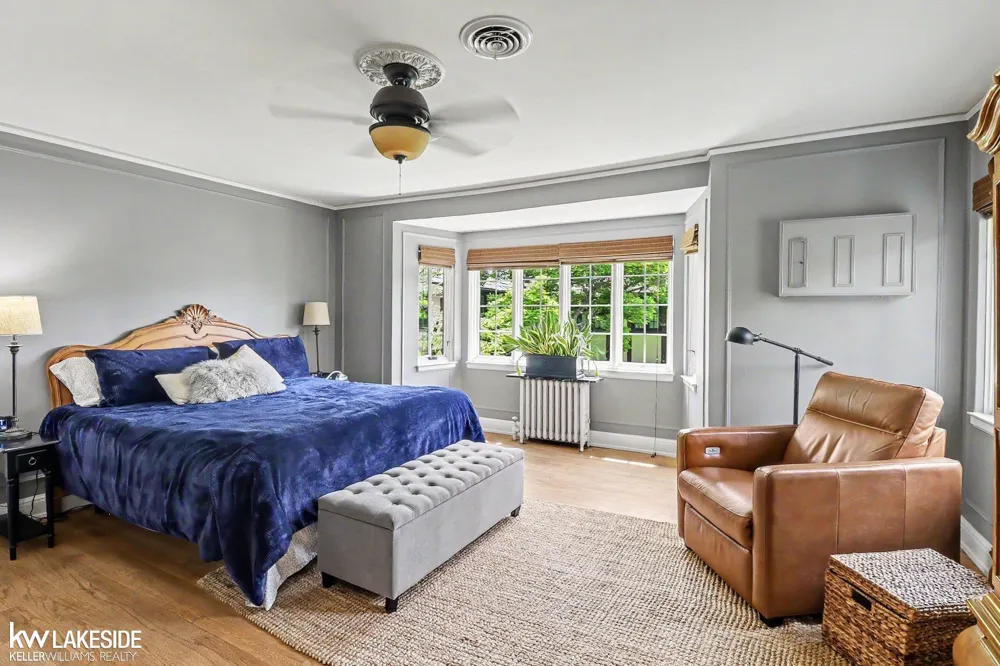286 Rivard Boulevard Grosse Pointe City, MI 48230