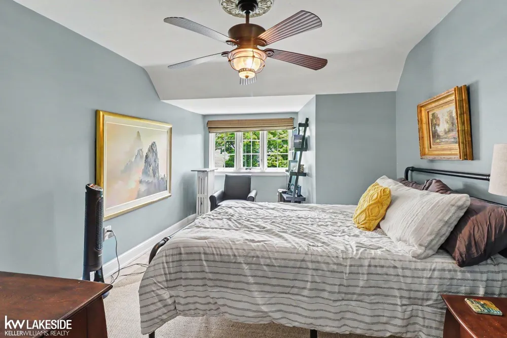 286 Rivard Boulevard Grosse Pointe City, MI 48230