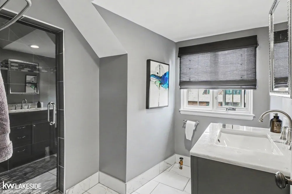 286 Rivard Boulevard Grosse Pointe City, MI 48230