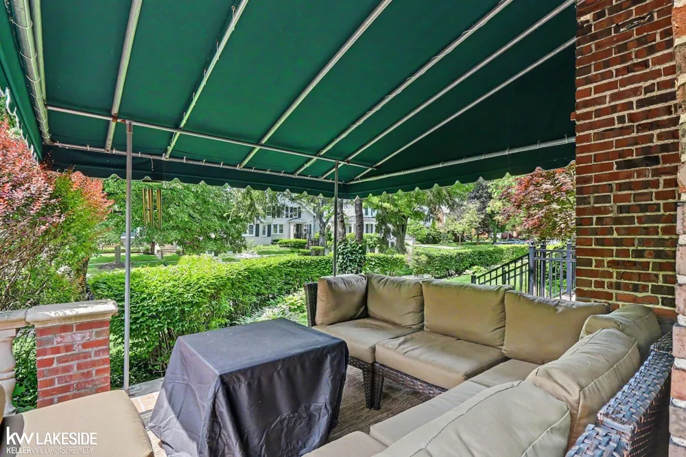286 Rivard Boulevard Grosse Pointe City, MI 48230