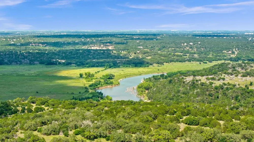 2101 Tower Rd Liberty Hill, TX 78628