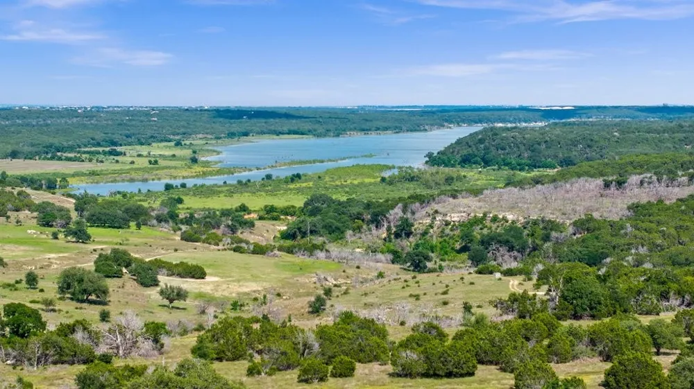 2101 Tower Rd Liberty Hill, TX 78628