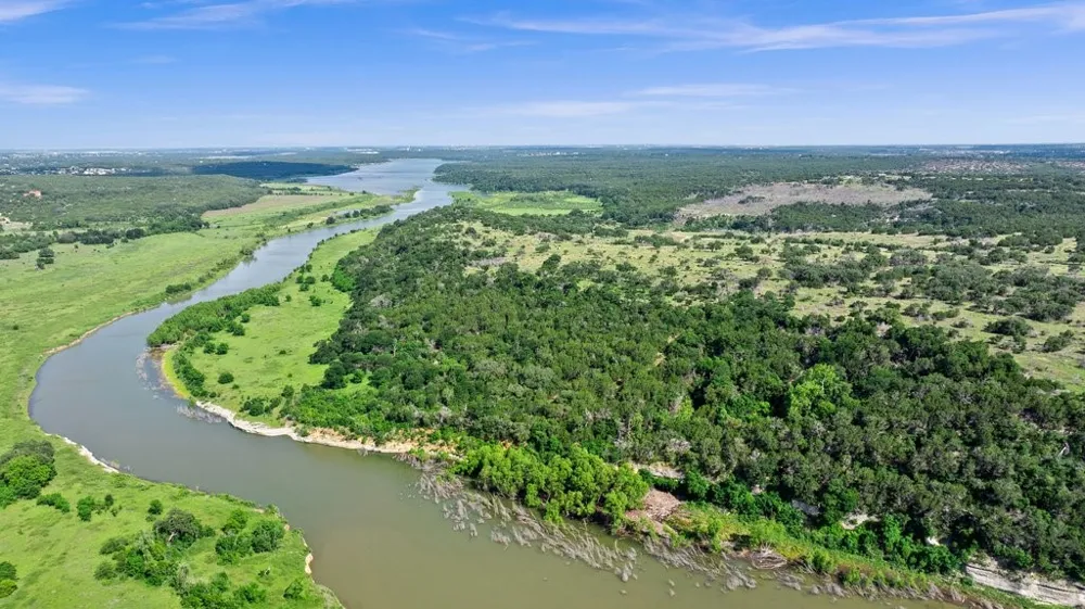 2101 Tower Rd Liberty Hill, TX 78628