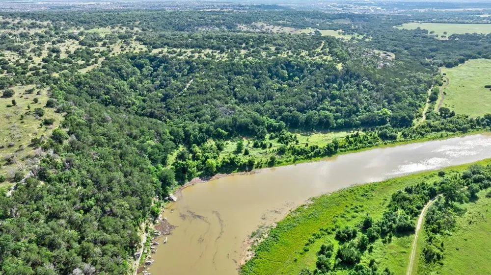 2101 Tower Rd Liberty Hill, TX 78628