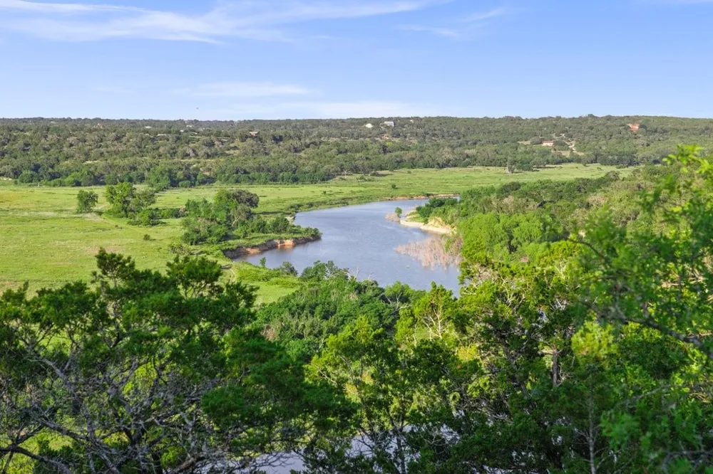 2101 Tower Rd Liberty Hill, TX 78628