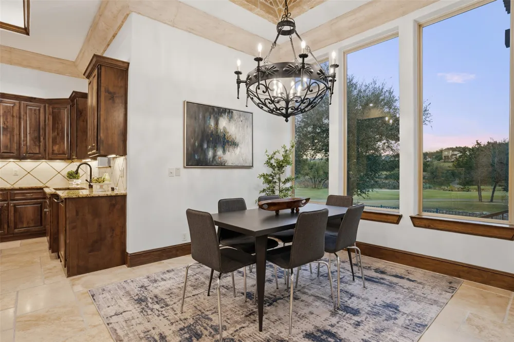 504 Black Wolf Run Lakeway, TX 78738