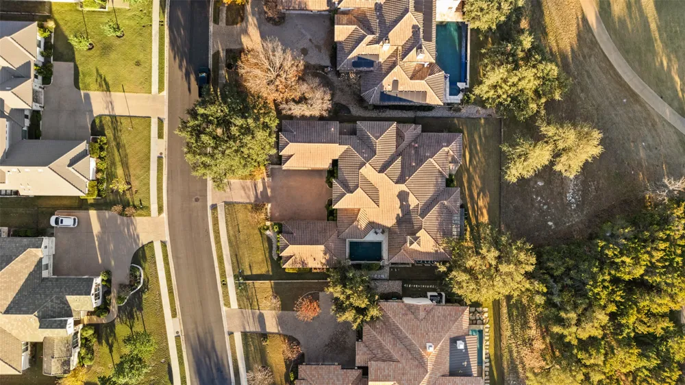 504 Black Wolf Run Lakeway, TX 78738