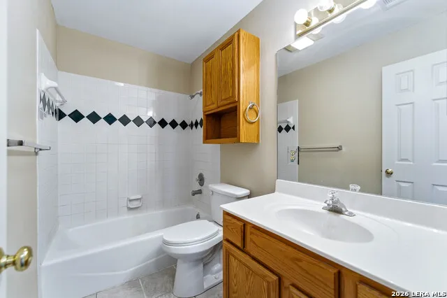 5745 FM 471 N Rio Medina, TX 78066
