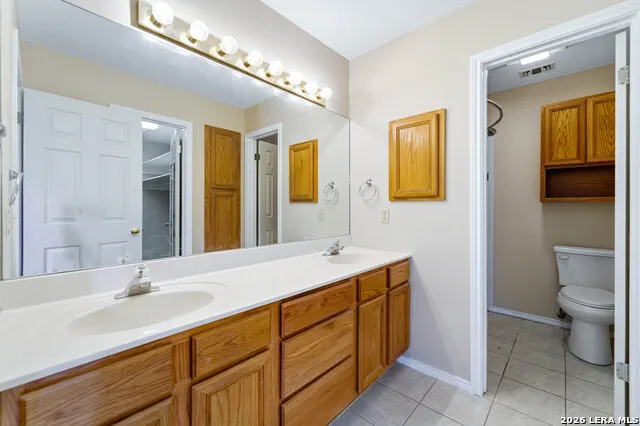 5745 FM 471 N Rio Medina, TX 78066
