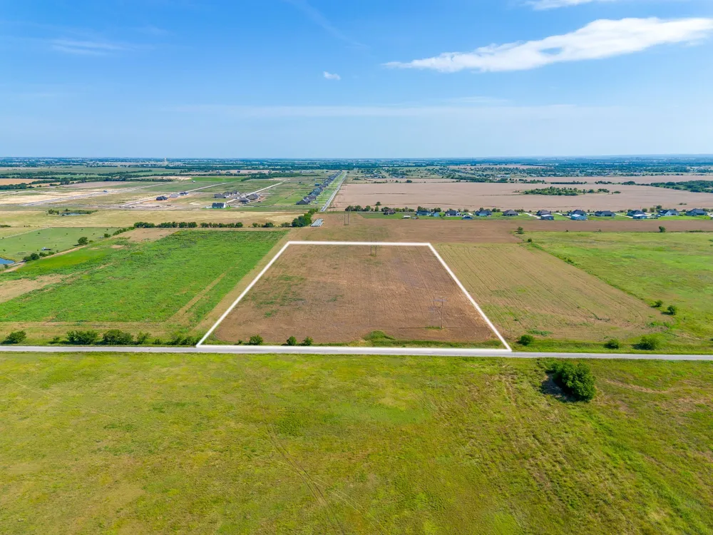 6785 Hoehn Road Valley View, TX 76272