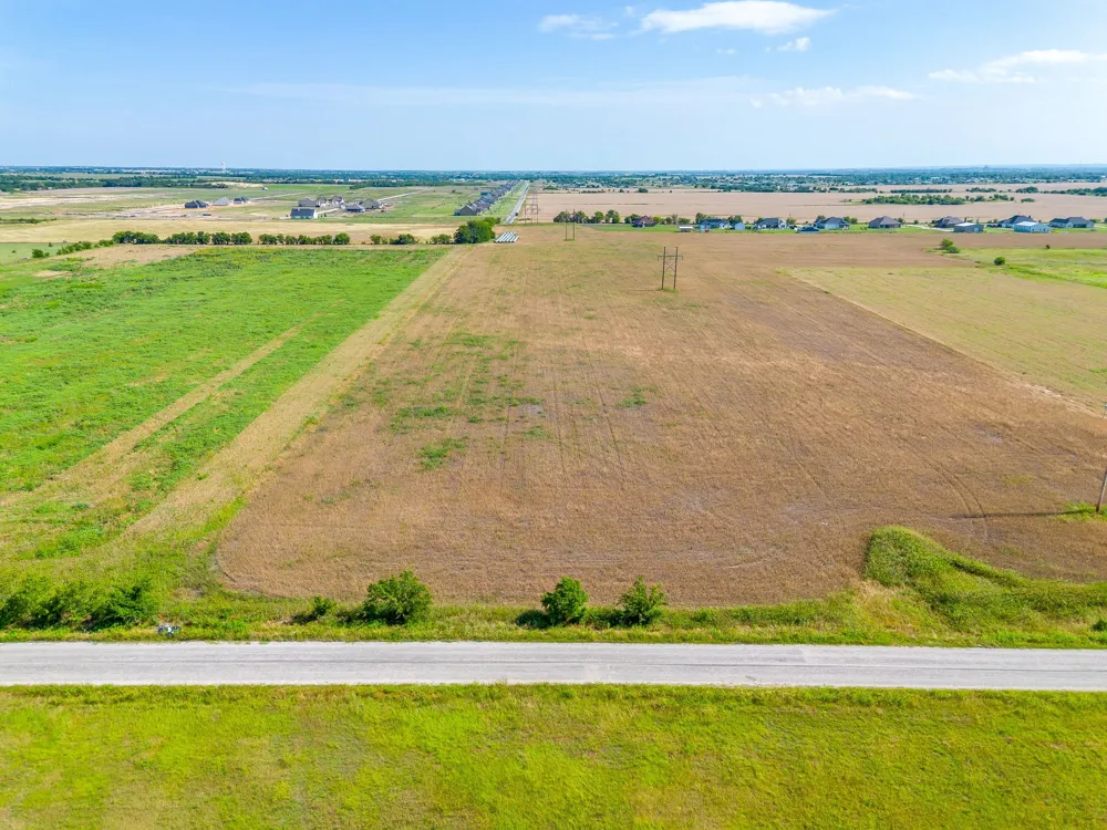 6785 Hoehn Road Valley View, TX 76272