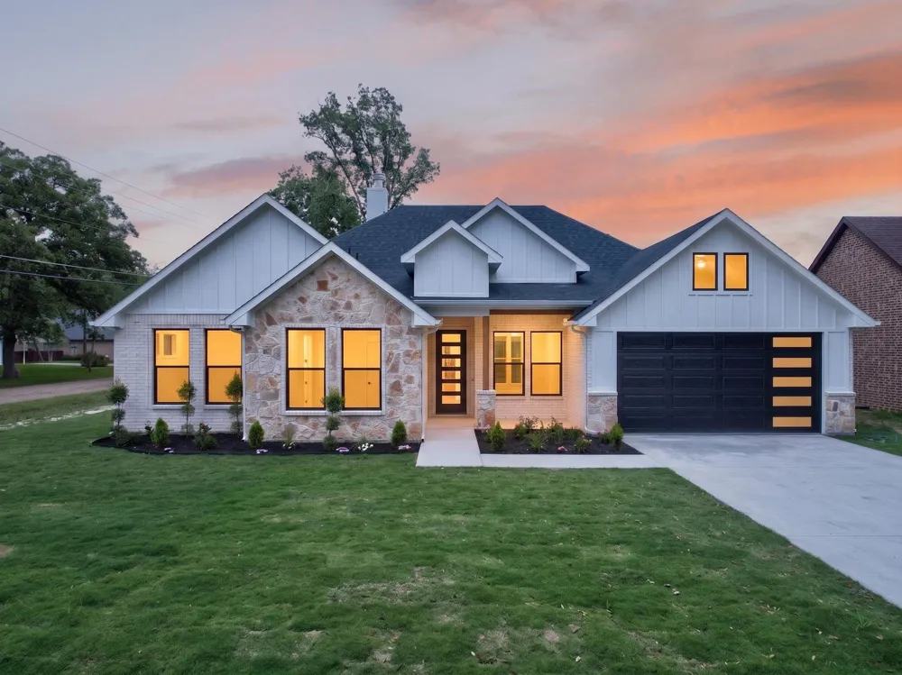 120 Springwood Road Enchanted Oaks, TX 75156