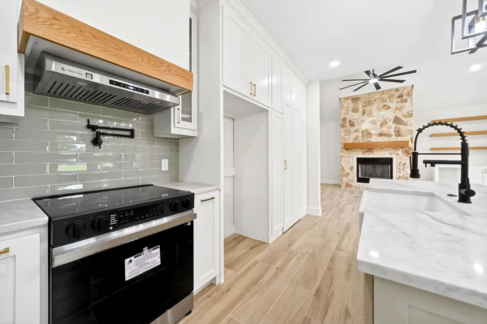 120 Springwood Road Enchanted Oaks, TX 75156