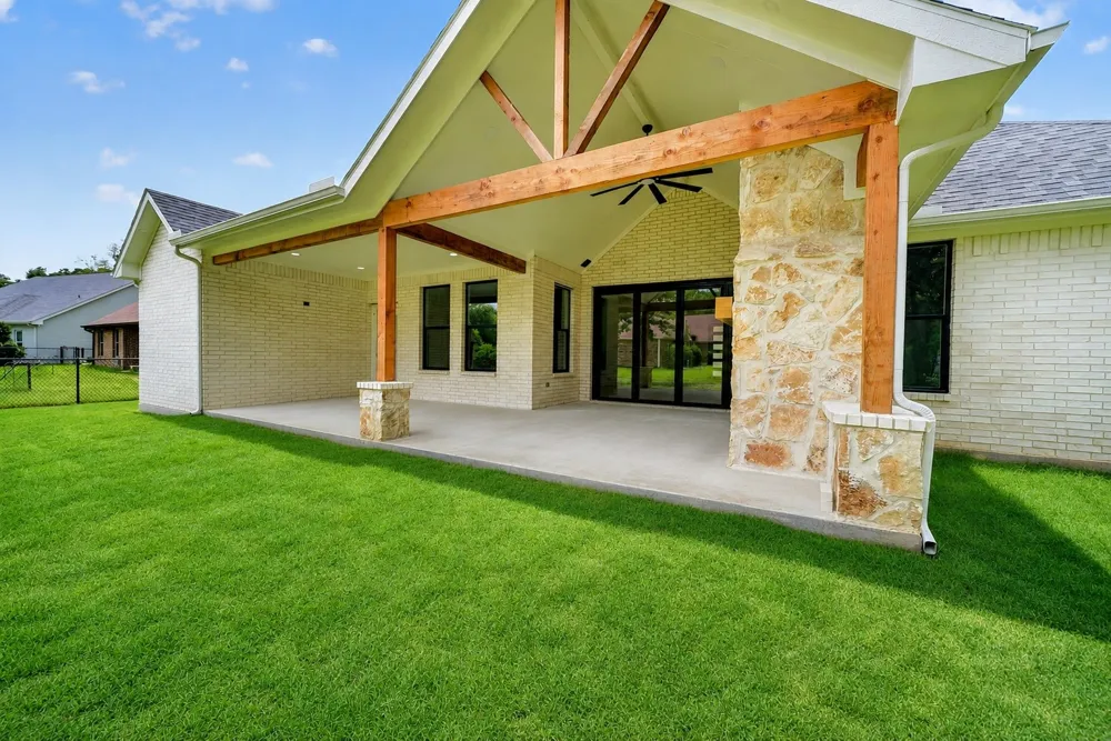 120 Springwood Road Enchanted Oaks, TX 75156