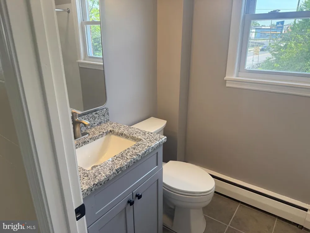 1620 MACDADE BOULEVARD #2ND FLR Folsom, PA 19033