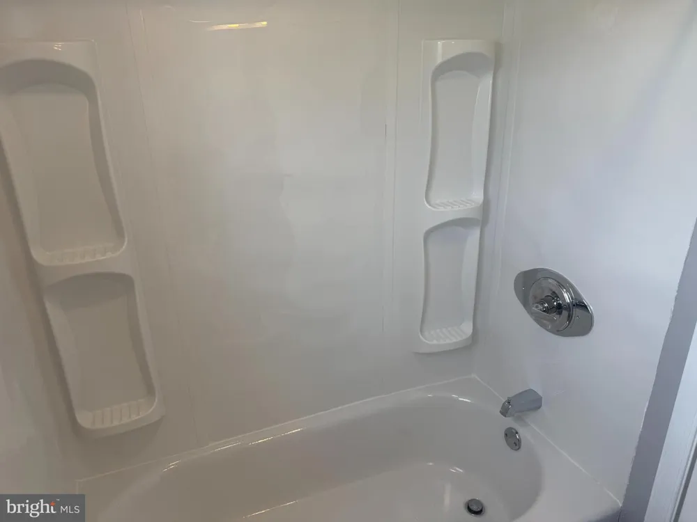1620 MACDADE BOULEVARD #2ND FLR Folsom, PA 19033