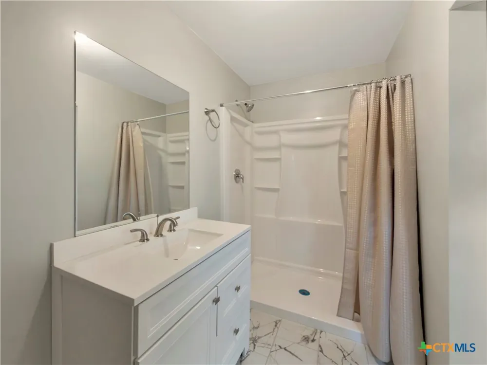 317 S Emma Bartlett, TX 76511