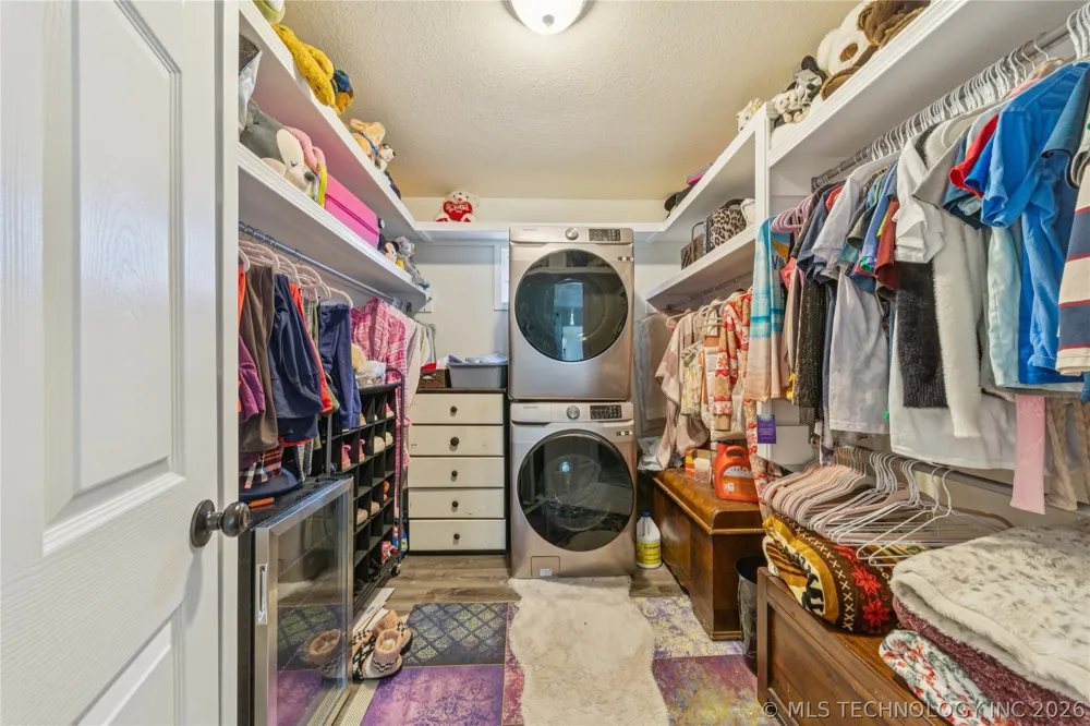 1701 Hopi Street Chouteau, OK 74337